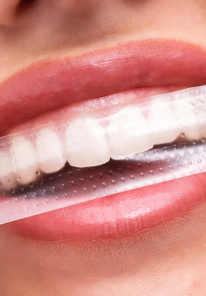 25065 how teeth whitening strips work