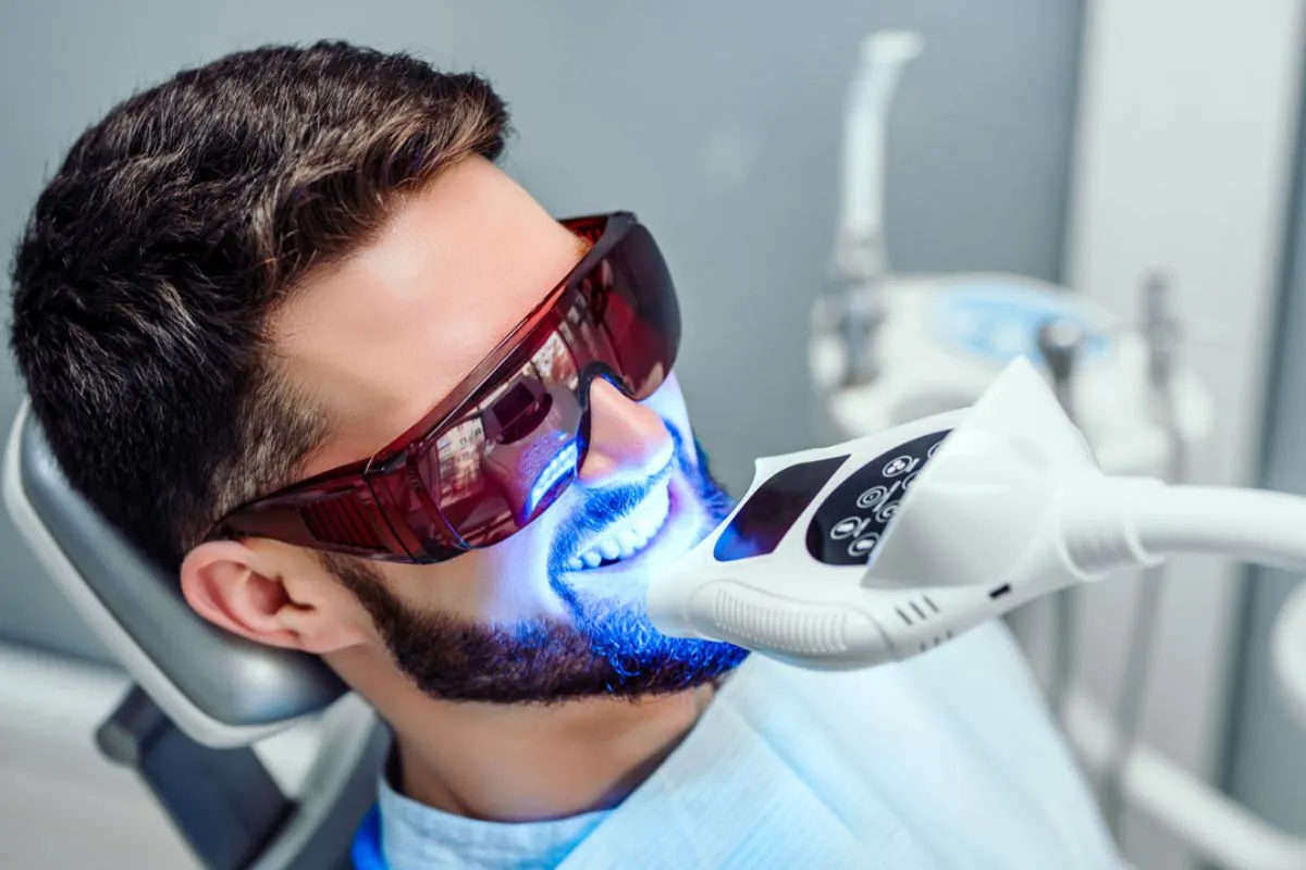 /img/25079-maintain-white-smile.webp