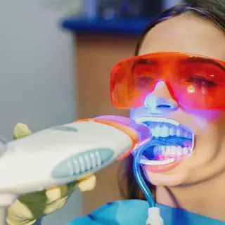 /img/25091-consult-dentist.webp