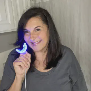 /img/25155-alternatives-to-teeth-whitening.webp