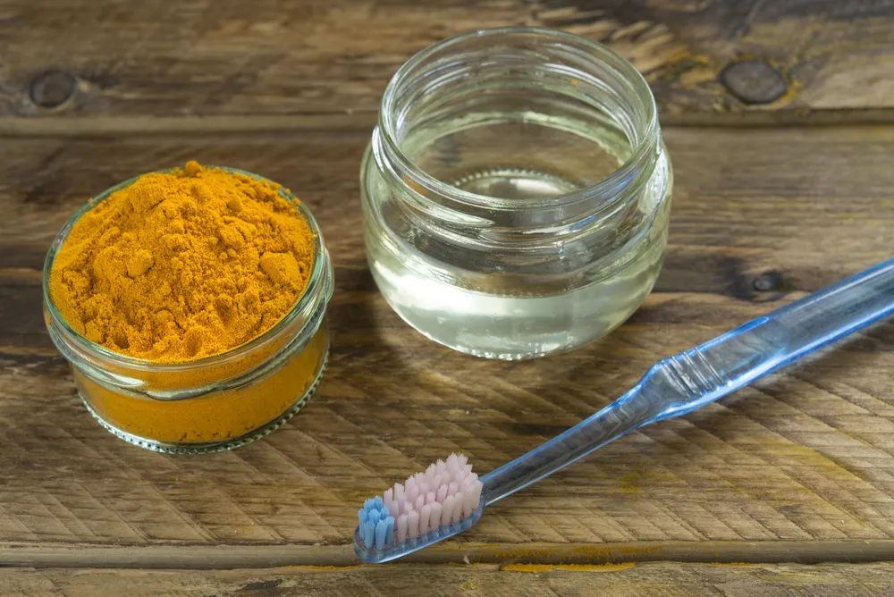 25182 turmeric teeth whitening 2