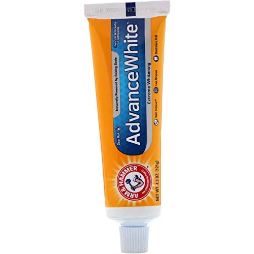 /img/25227-teeth-whitening-smile.webp