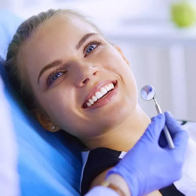 25233 professional teeth whitening dubai