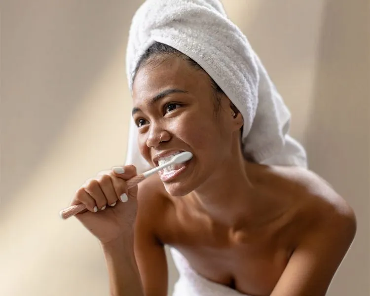25235 peroxide teeth whitening 1
