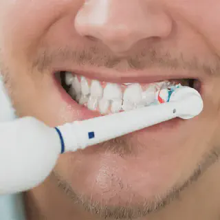 /img/25240-teeth-whitening-aftercare.webp