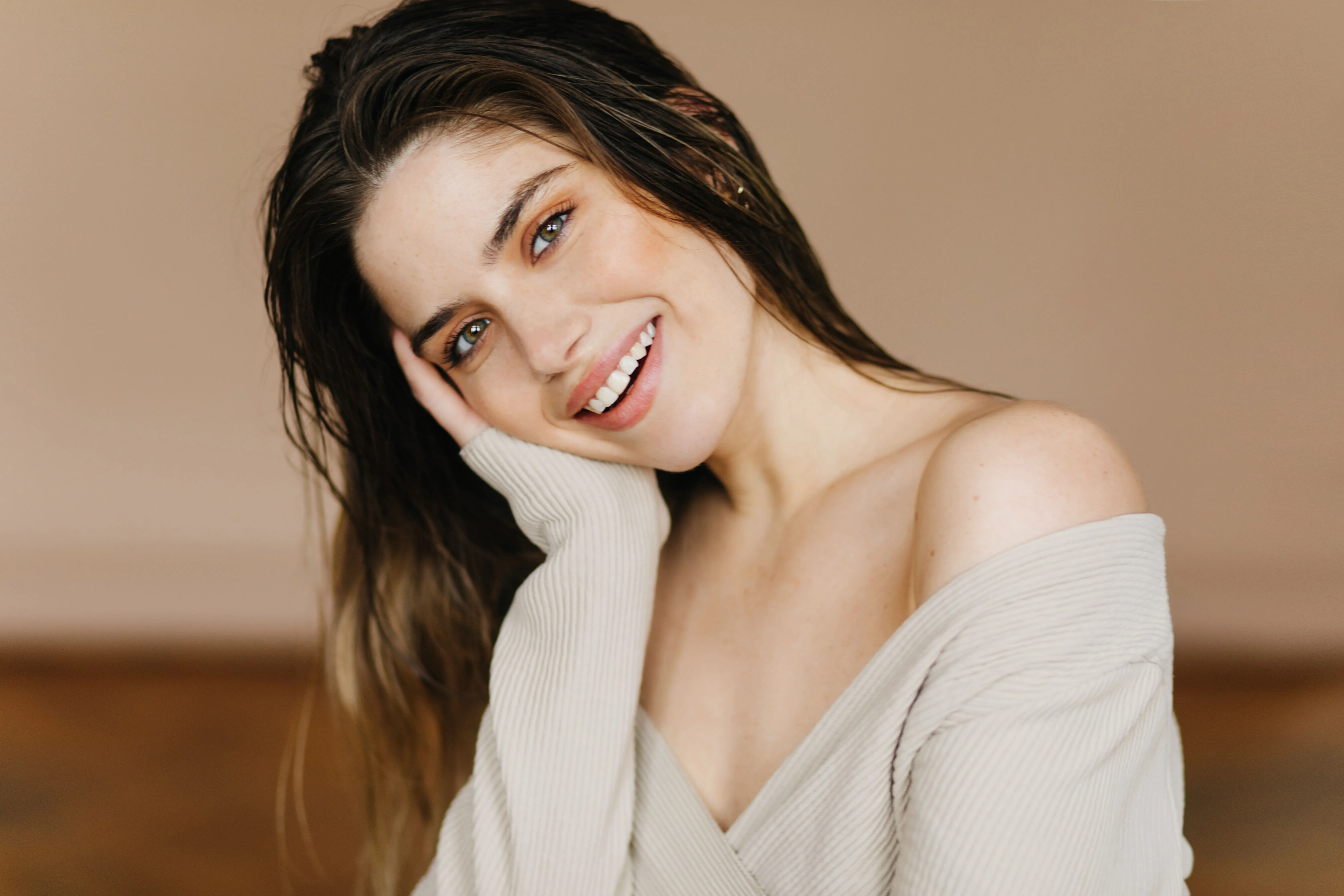 25254 teeth whitening lady in office procedure
