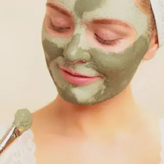 /img/25268-kaolin-clay-whitening-properties.webp