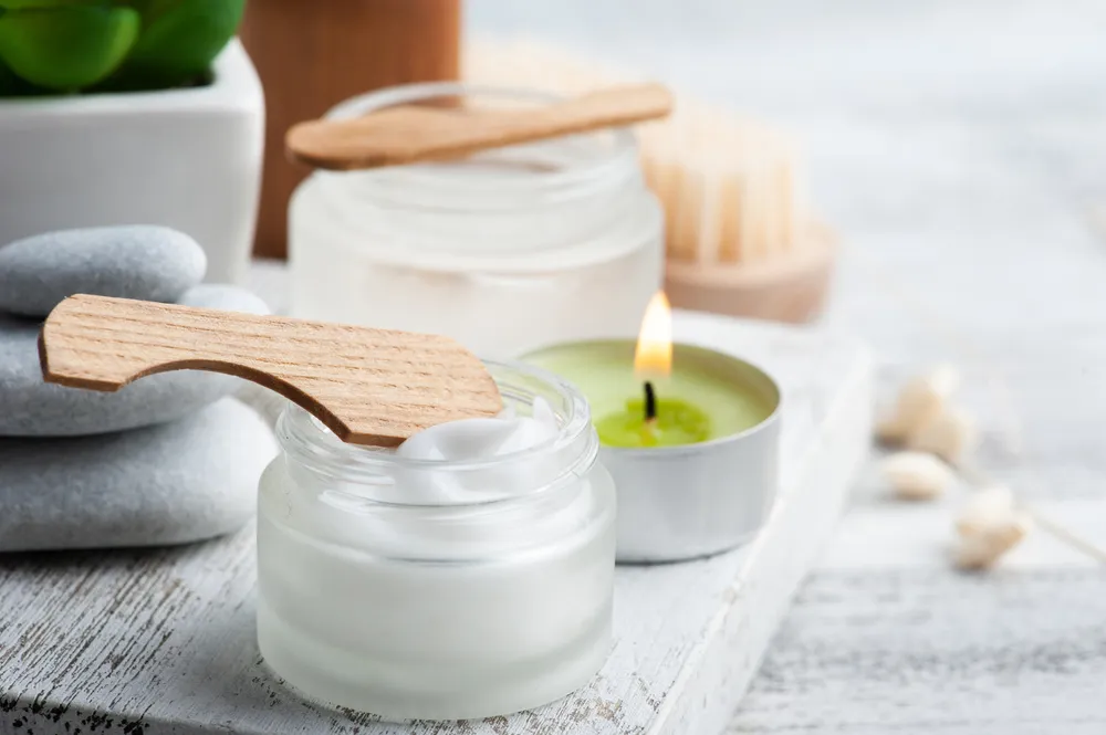 /img/25275-uber-whitening-cream-before-after.webp