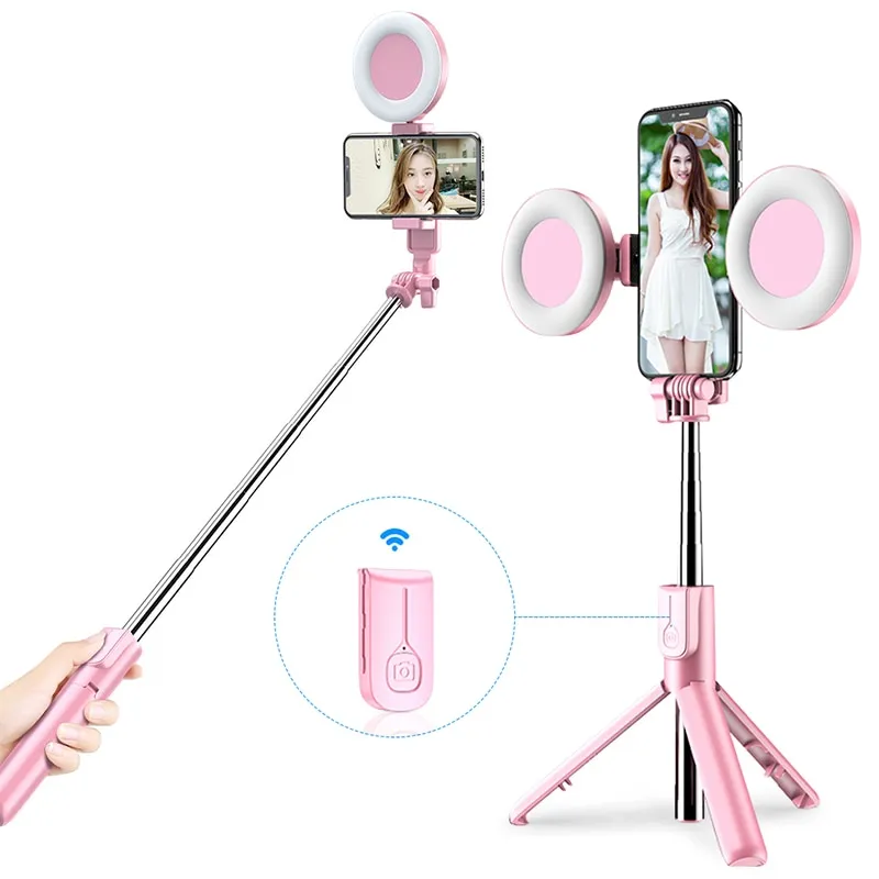 25280 selfie pose